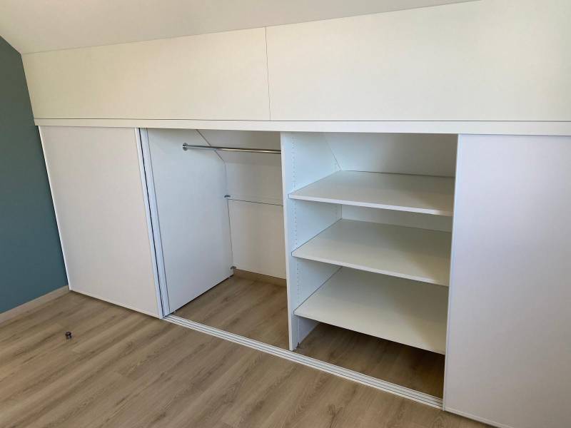 Menuisier spécialisé dans la fabrication et la pose de dressing sur mesure chez les particuliers proche Goderville 76